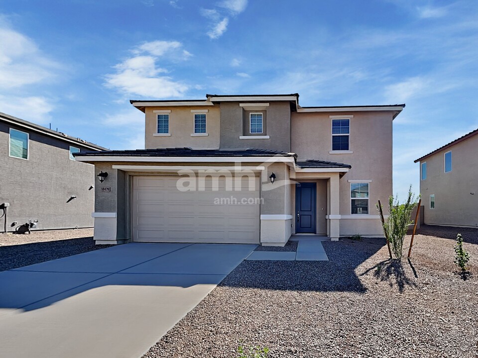 18479 W Cottontail Ln in Surprise, AZ - Building Photo