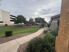 2875 S Key Biscayne Dr in Gilbert, AZ - Building Photo