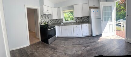 12 N Main St, Unit 1 in Marlboro, NJ - Building Photo - Building Photo