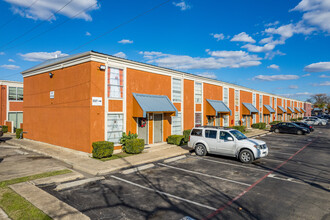 Northaven Park Apartments in Dallas, TX - Foto de edificio - Building Photo