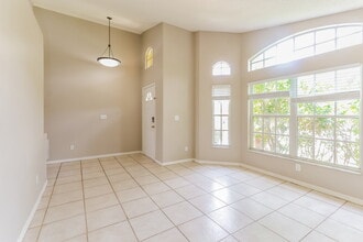 1324 Crimson Clover Ln in Zephyrhills, FL - Building Photo - Building Photo