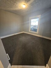 1123 E 24th St-Unit -1123 E 24th St #1 in Erie, PA - Building Photo - Building Photo