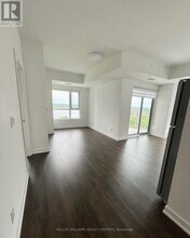 56-956 Lakeside Ter in Barrie, ON - Building Photo - Building Photo