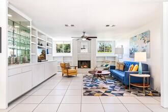 215 Desert Lakes Dr in Palm Springs, CA - Building Photo - Building Photo
