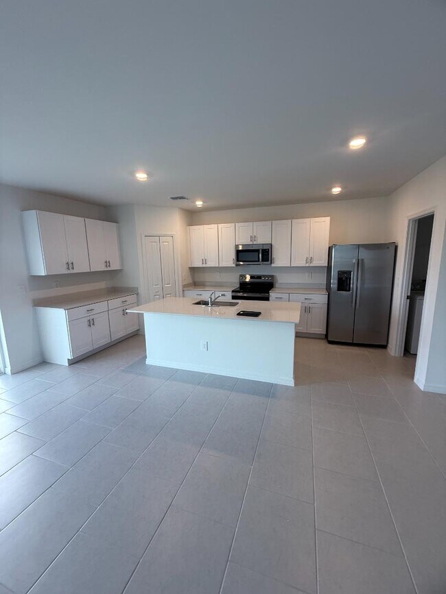 19745 Garden Ridge Ct in Lehigh Acres, FL - Building Photo - Building Photo