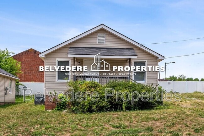 property at 104 S Raleigh St