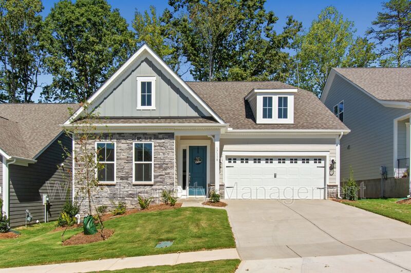 17118 Sand Bank Rd in Charlotte, NC - Building Photo