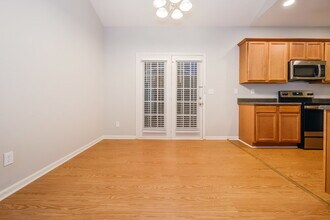 204 Happy Trail in Locust Grove, GA - Building Photo - Building Photo