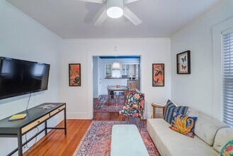 501 W 41st St in Austin, TX - Building Photo - Building Photo