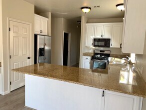 1209 N 1610 W Cir in Saint George, UT - Building Photo - Building Photo