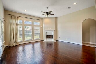 13003 Northwood Glen Ln in Tomball, TX - Building Photo - Building Photo