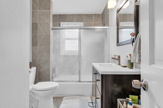 160 Saint Alphonsus St, Unit 2 in Boston, MA - Building Photo - Building Photo