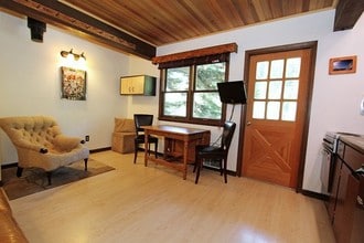 2 Kendall Peak Way, Unit 1100 in Snoqualmie Pass, WA - Foto de edificio - Building Photo