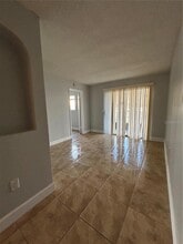 946 Lake Destiny Rd in Altamonte Springs, FL - Building Photo - Building Photo