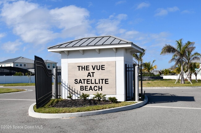 657 Clearwater Ave in Satellite Beach, FL - Building Photo - Building Photo