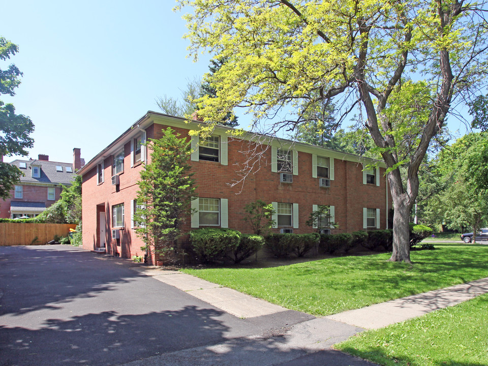 809 East Ave in Rochester, NY - Foto de edificio