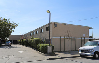 Stone Square Apartments in San Pablo, CA - Building Photo - Building Photo