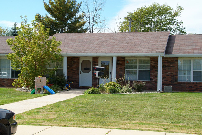 309 Clarence St in Yale, MI - Building Photo - Building Photo