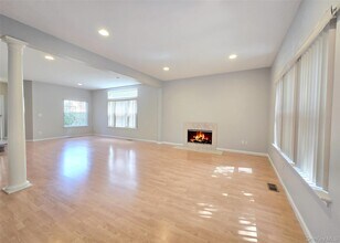 19 Sunflower Ridge Rd in Centereach, NY - Building Photo - Building Photo