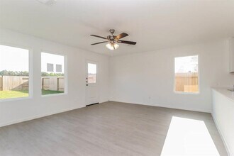 16465 Blossom Grv Dr in Conroe, TX - Building Photo - Building Photo