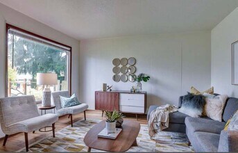 4609 SE 47th Ave in Portland, OR - Building Photo - Building Photo