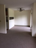 190 Quarry Hill Rd, Unit Quarry Hiill in South Burlington, VT - Building Photo