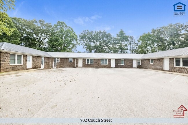 property at 702 Couch St