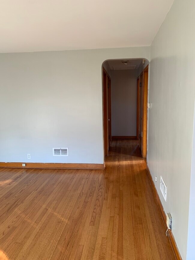 2513 18th Ave in Broadview, IL - Building Photo - Building Photo