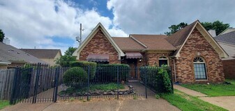 1684 Old Mill Stream