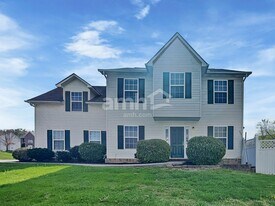 4624 Aylesbury Dr in Knoxville, TN - Building Photo