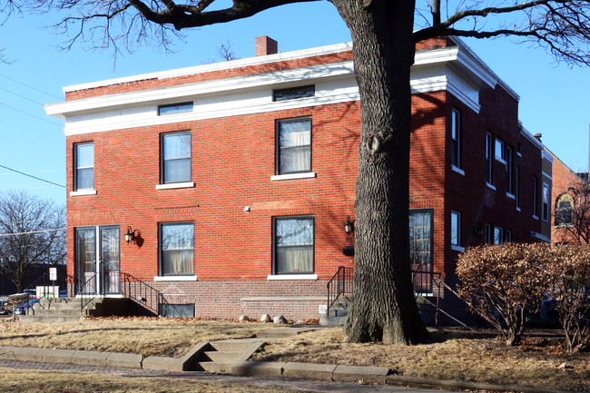 900 18th St in Des Moines, IA - Foto de edificio - Building Photo