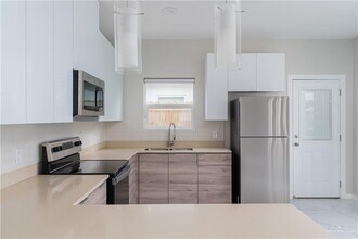 221 Rafael Dr in San Juan, TX - Building Photo - Building Photo