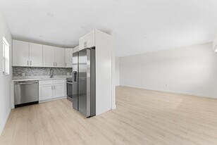 71 Fanshaw B in Boca Raton, FL - Building Photo