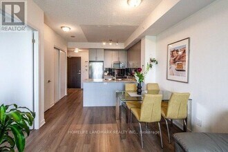 60 Berwick Ave in Toronto, ON - Building Photo - Building Photo