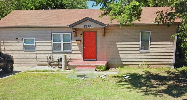 property at 1715 NW Lindy Ave