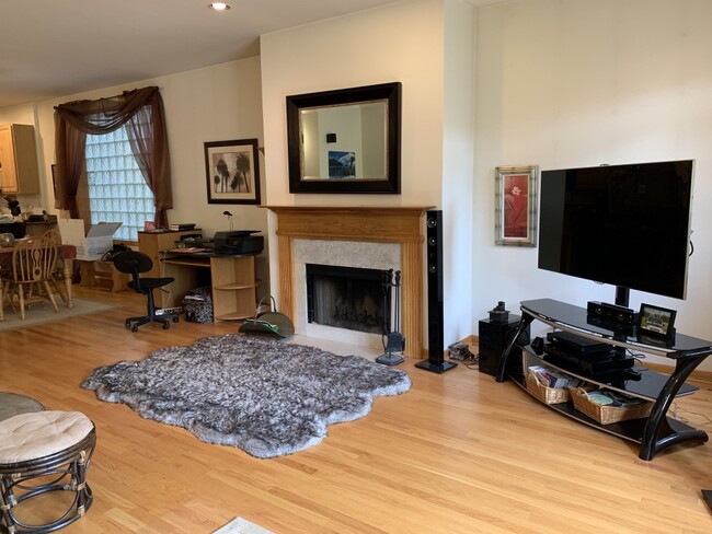 628 W Wrightwood Ave in Chicago, IL - Building Photo - Building Photo
