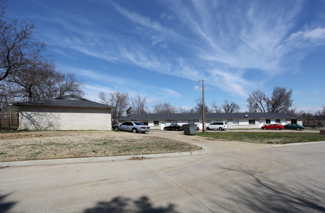 Marionette Apartments in Tulsa, OK - Building Photo - Building Photo