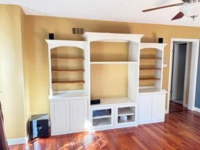 18 Mc Cormick Blvd in Normal, IL - Building Photo - Building Photo