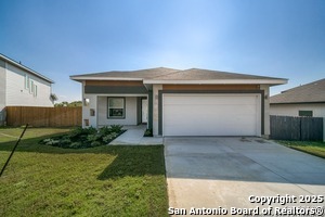 10102 Cricket Pl in Converse, TX - Building Photo