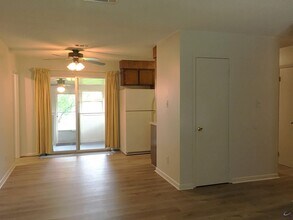 208 Ivelyn Dr in Warner Robins, GA - Building Photo - Building Photo
