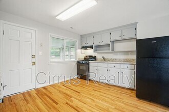 50 N Mary Peake Blvd in Hampton, VA - Building Photo - Building Photo