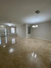 10837 NW 85th Terrace in Doral, FL - Building Photo - Building Photo