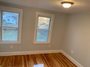 8 Maxwell St in Taunton, MA - Building Photo - Building Photo