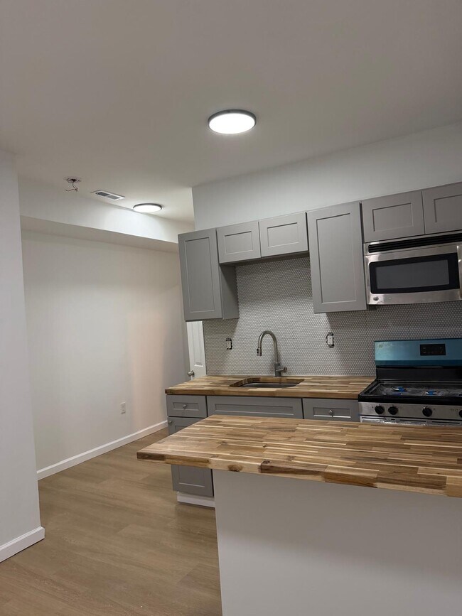property at 603 N Front St