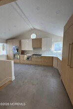 20 Roslyn Dr in Ocean Township, NJ - Building Photo - Building Photo