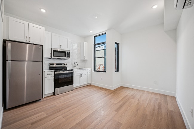 property at 3018 N Broad St
