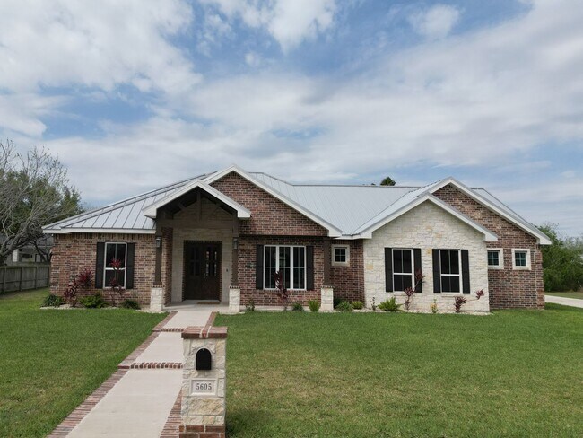 5605 E Pecan Dr in Donna, TX - Building Photo - Building Photo