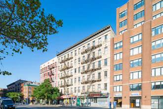 185 Avenue C in New York, NY - Building Photo - Primary Photo