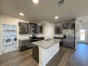 1400 Colonial Bluff Ln in Princeton, TX - Building Photo - Building Photo