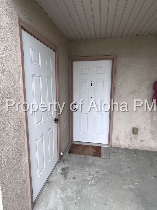 1055 W Pine Ave in Meridian, ID - Building Photo - Building Photo